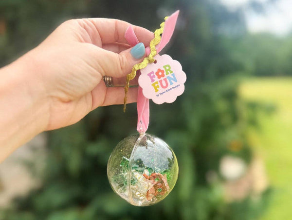 FOR FUN - Ornament w/4-Mini Claw Hair Clips-Christmas Themed