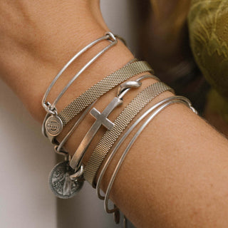 Cross Expandable Bangle