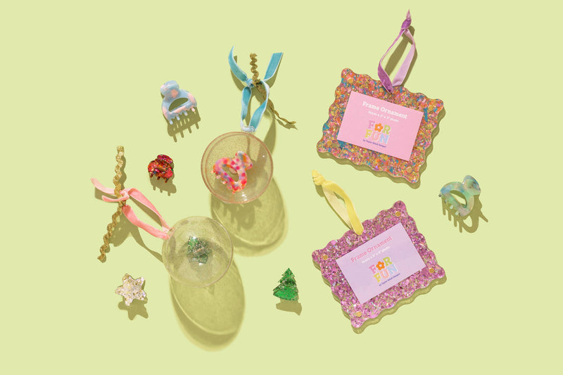 FOR FUN - Ornament w/4-Mini Claw Hair Clips-Christmas Themed