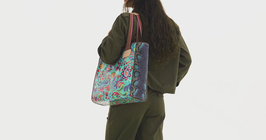 Tasha Classic Tote - official Consuela video 1