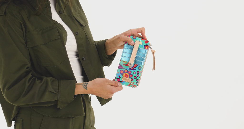 Tasha Card Organizer - official Consuela video 2
