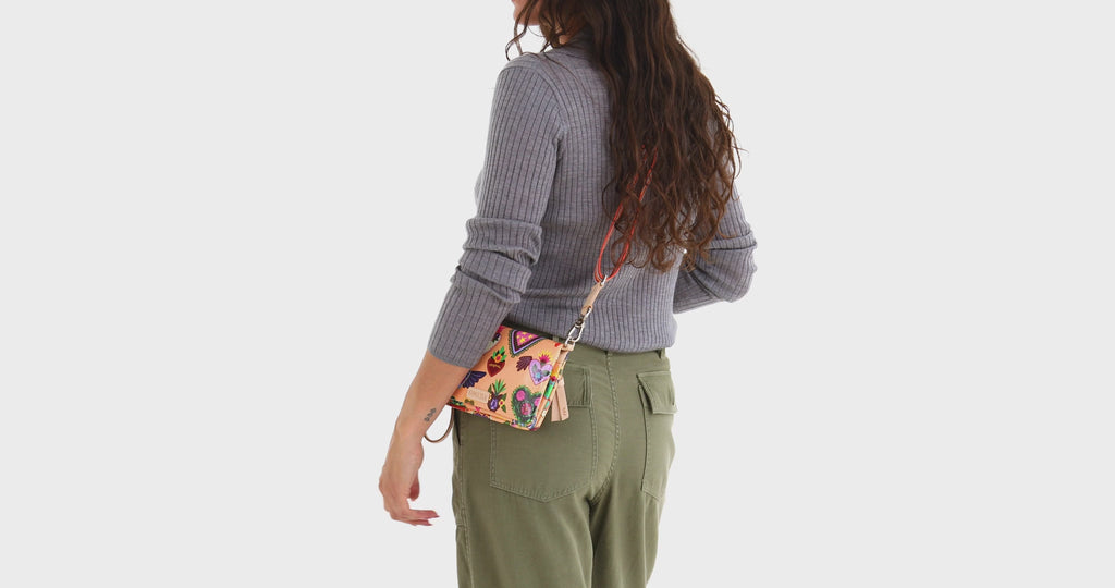 Peach Uptown Crossbody - official Consuela video 1