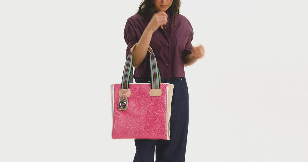 Bae Classic Tote - official Consuela video 1