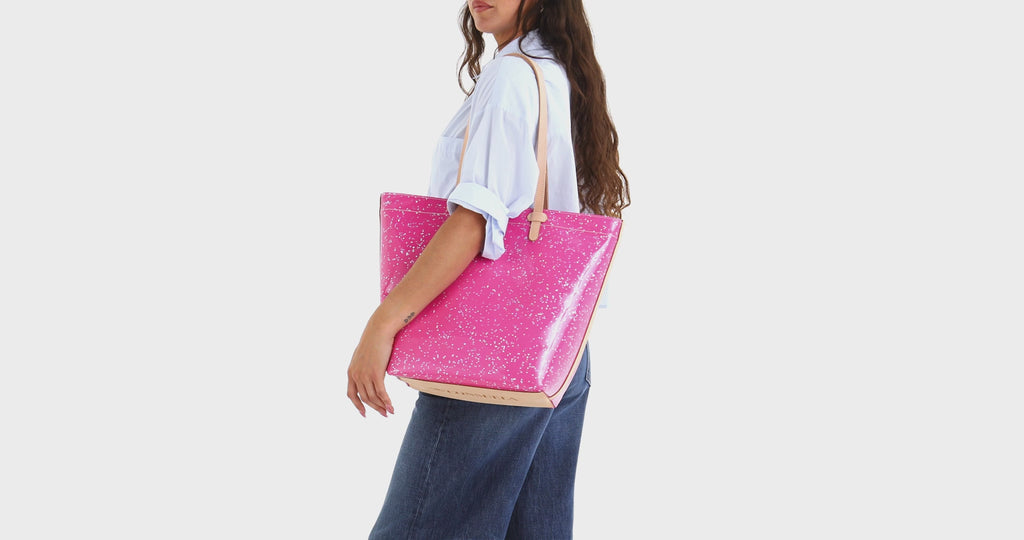 Berry Daily Tote - official Consuela video 1