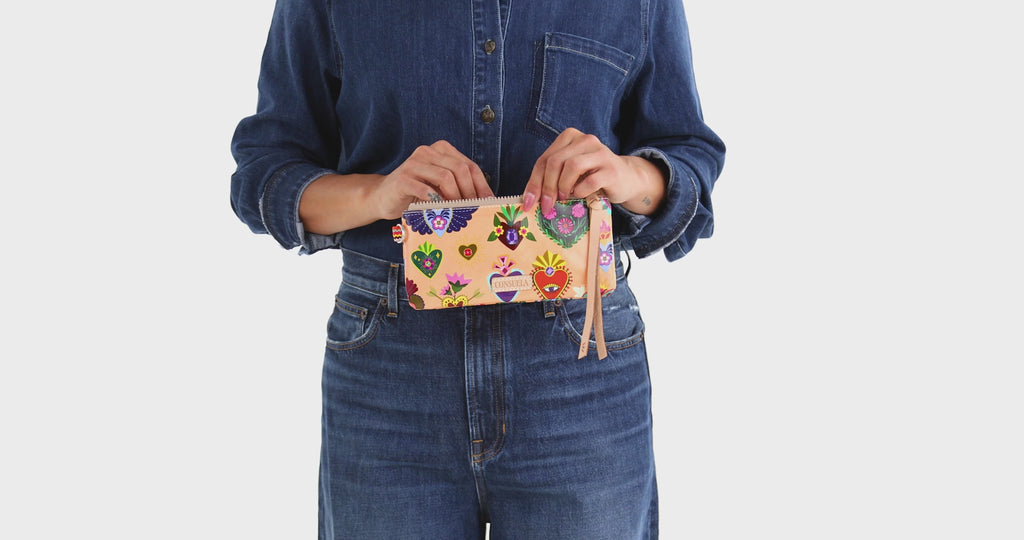 Peach Pop Pouch - official Consuela video 2