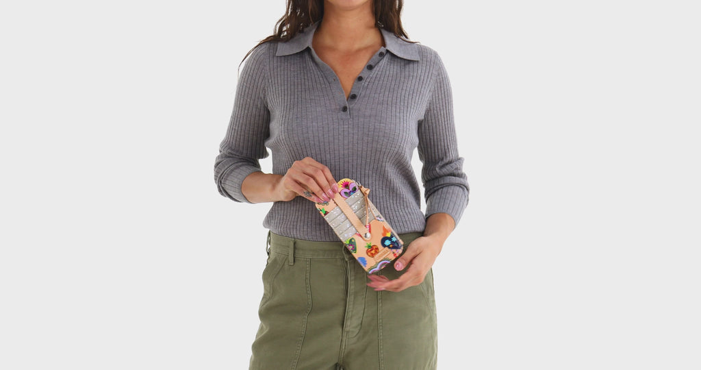 Peach Card Organizer - official Consuela video 1